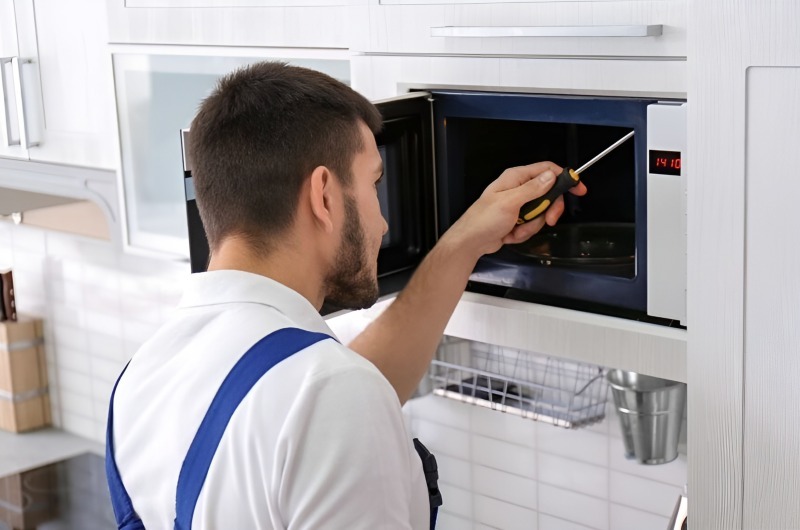 Buld-in Microwave Repair in Cumming