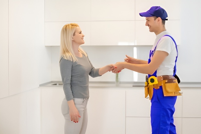 Oven & Stove repair in Cumming, GA: Storm-Related Issues, Warning Signs, and Maintenance Tips